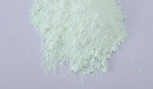 哪些因素會影響熒光增白劑的功能？